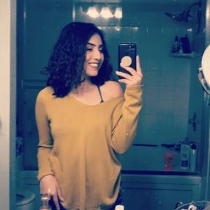 Meet your Posher, Mirelle